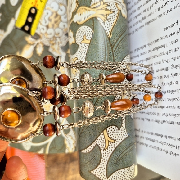 Elegant Silver and Gold Chain Earrings - Picture 9 of 10